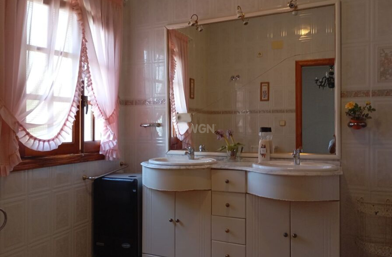 Wiederverkauf - Villa - Daya Nueva - Costa Blanca