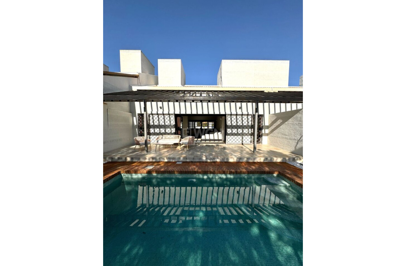 Odsprzedaż - Villa - Peraleja Golf - Inland