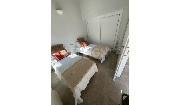 Odsprzedaż - Villa - Peraleja Golf - Inland