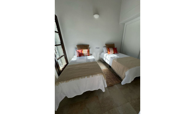 Odsprzedaż - Villa - Peraleja Golf - Inland