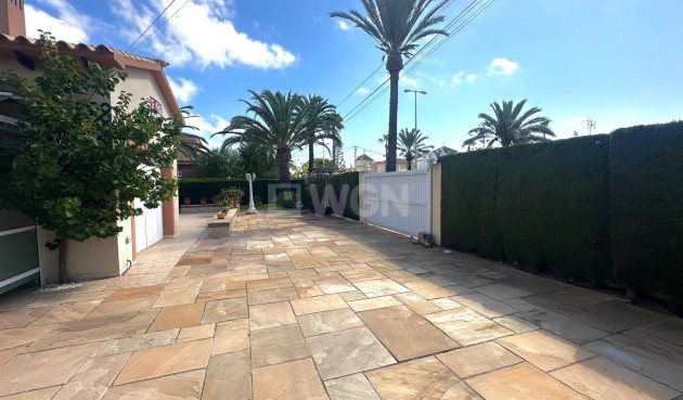 Resale - Villa - Cabo Roig - Costa Blanca