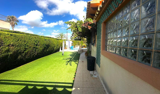 Resale - Villa - Cabo Roig - Costa Blanca