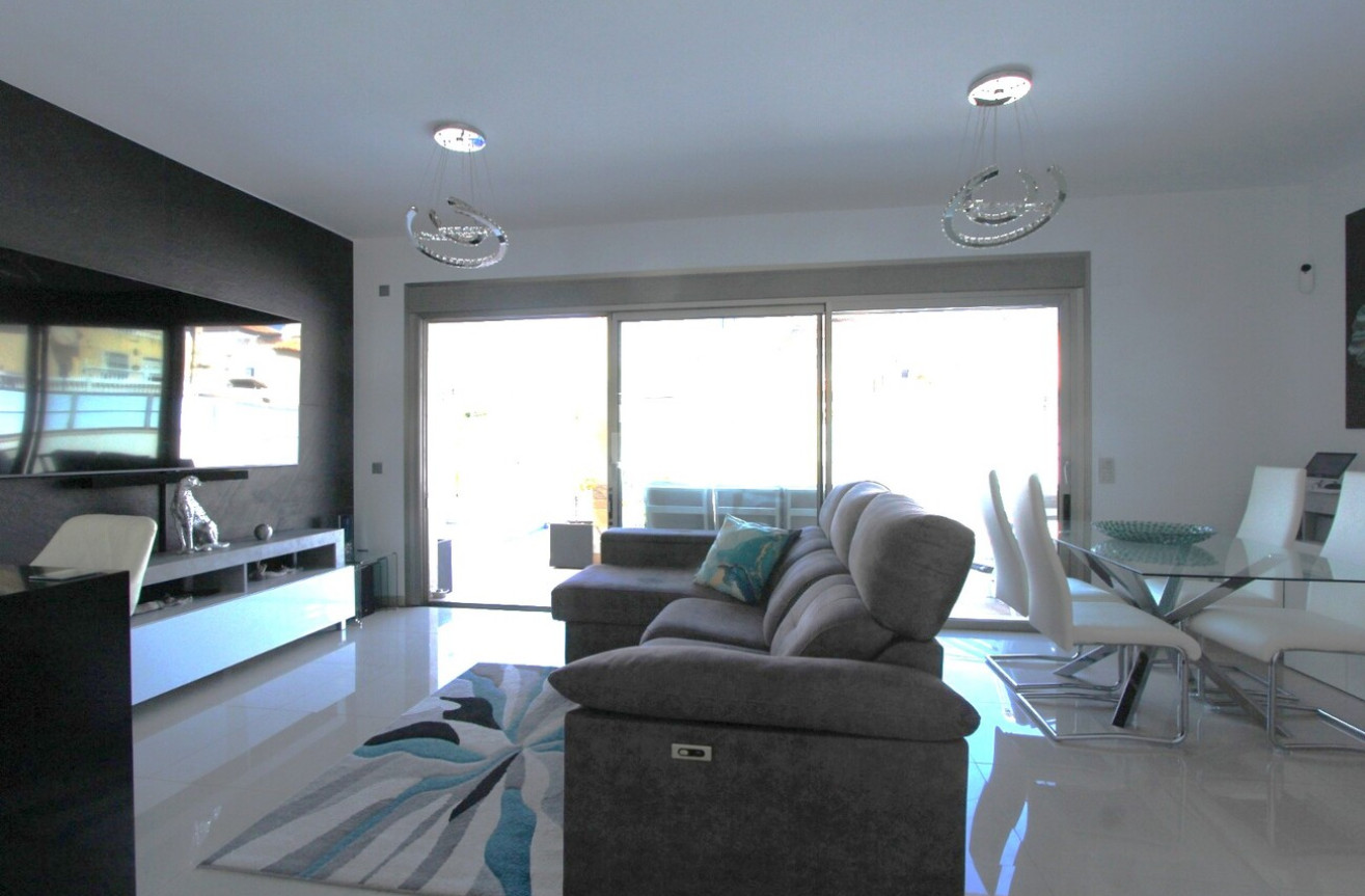 Resale - Villa - Villamartin - El Galan