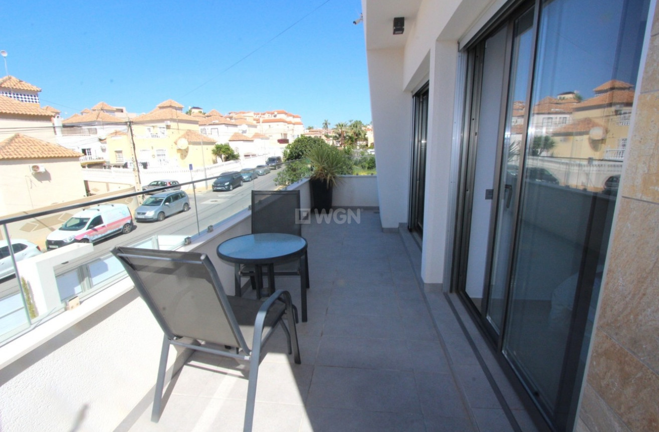 Resale - Villa - Villamartin - El Galan