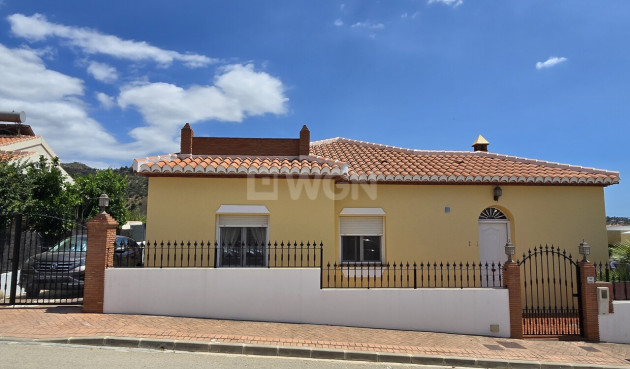 Odsprzedaż - Villa - Alcaucín - Inland