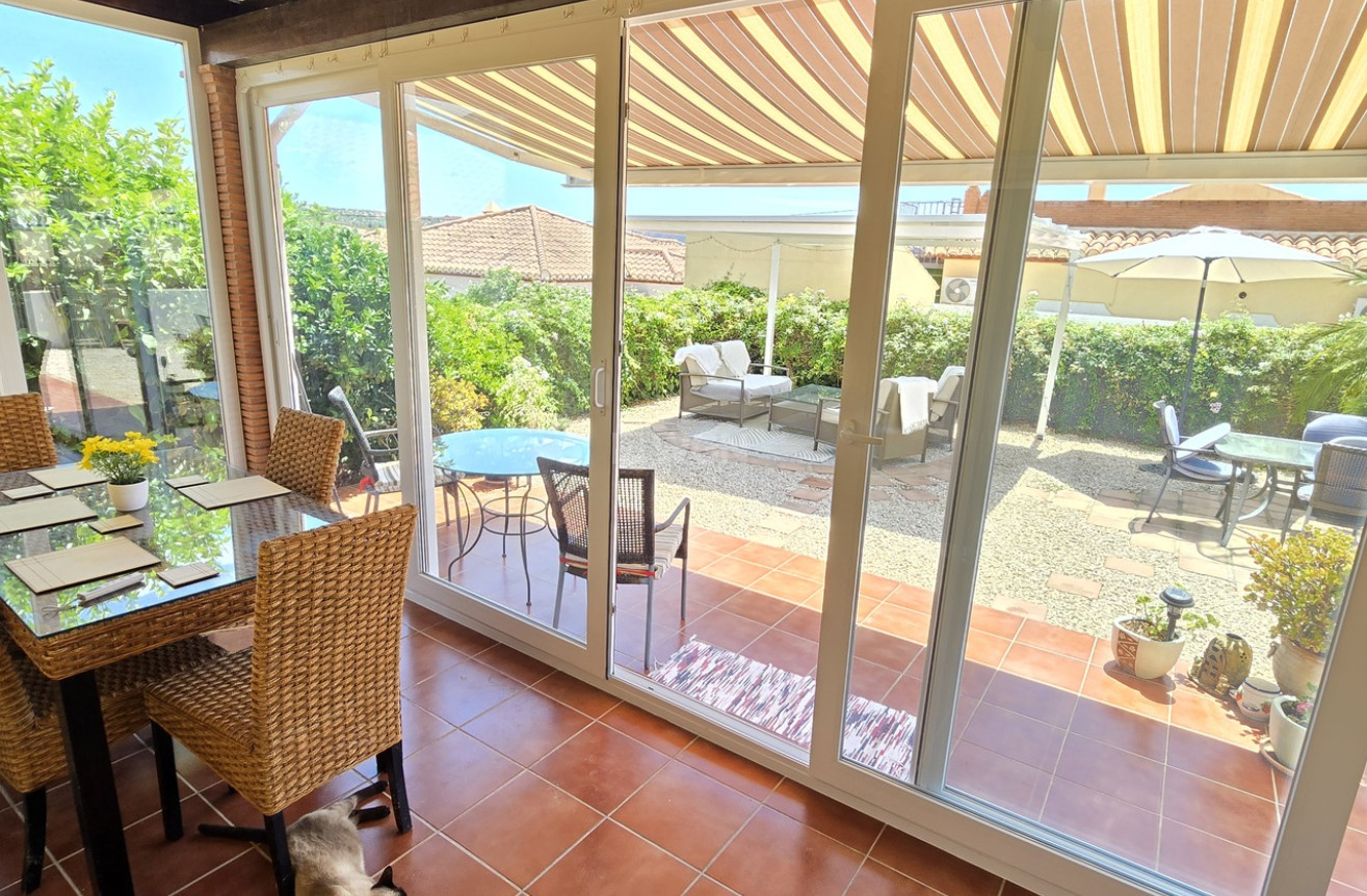 Odsprzedaż - Villa - Alcaucín - Inland