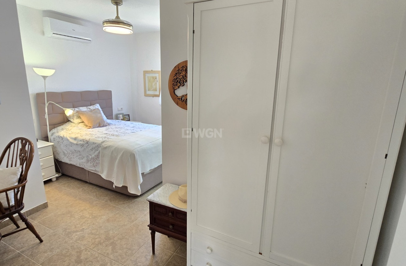 Odsprzedaż - Villa - Alcaucín - Inland