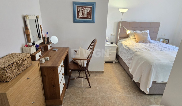 Odsprzedaż - Villa - Alcaucín - Inland