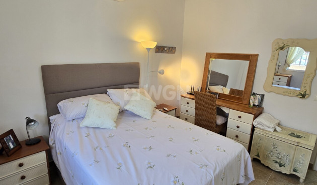 Odsprzedaż - Villa - Alcaucín - Inland