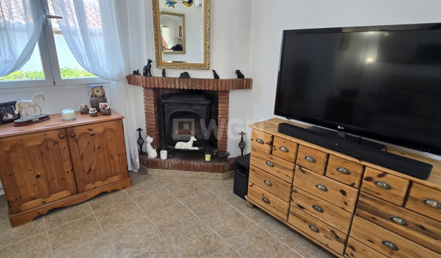 Odsprzedaż - Villa - Alcaucín - Inland