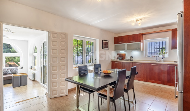 Odsprzedaż - Villa - Competa - Inland