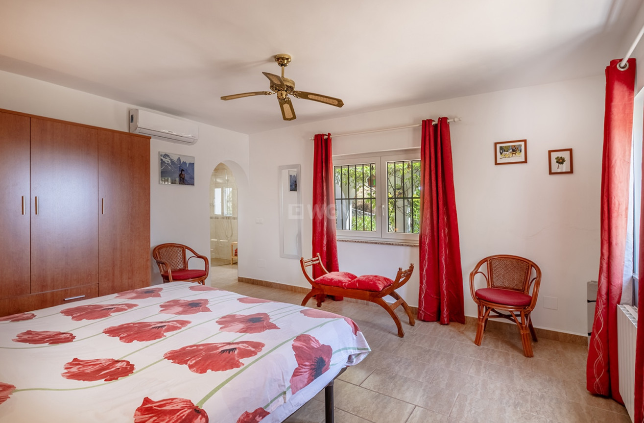 Odsprzedaż - Villa - Competa - Inland