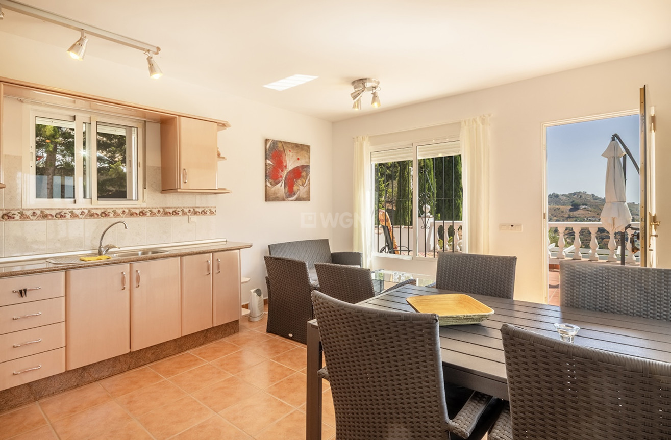 Odsprzedaż - Villa - Competa - Inland