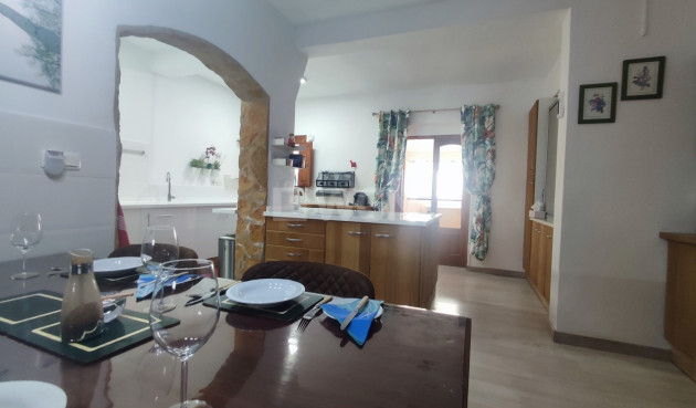 Odsprzedaż - Villa - Gea Y Truyols - Inland