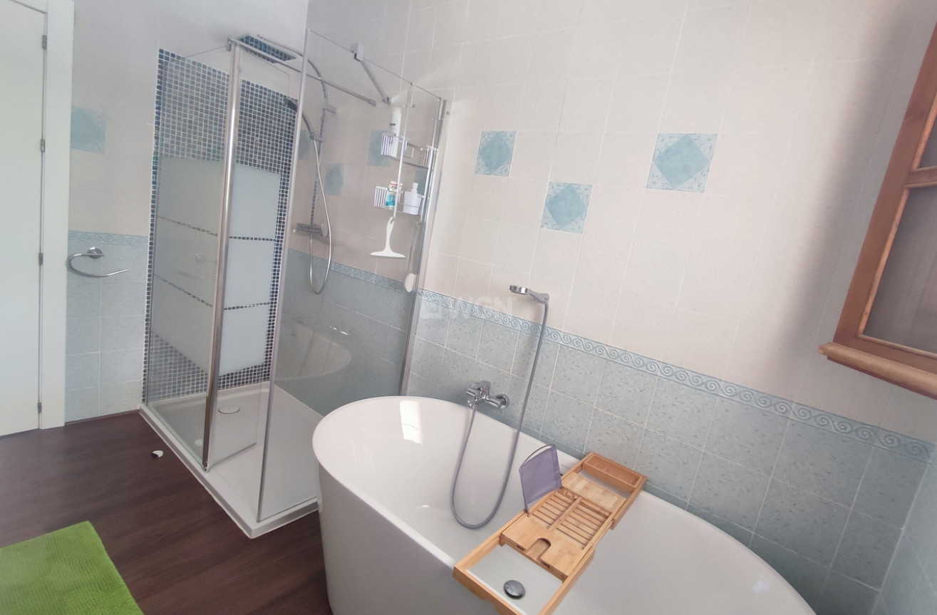 Odsprzedaż - Villa - Gea Y Truyols - Inland