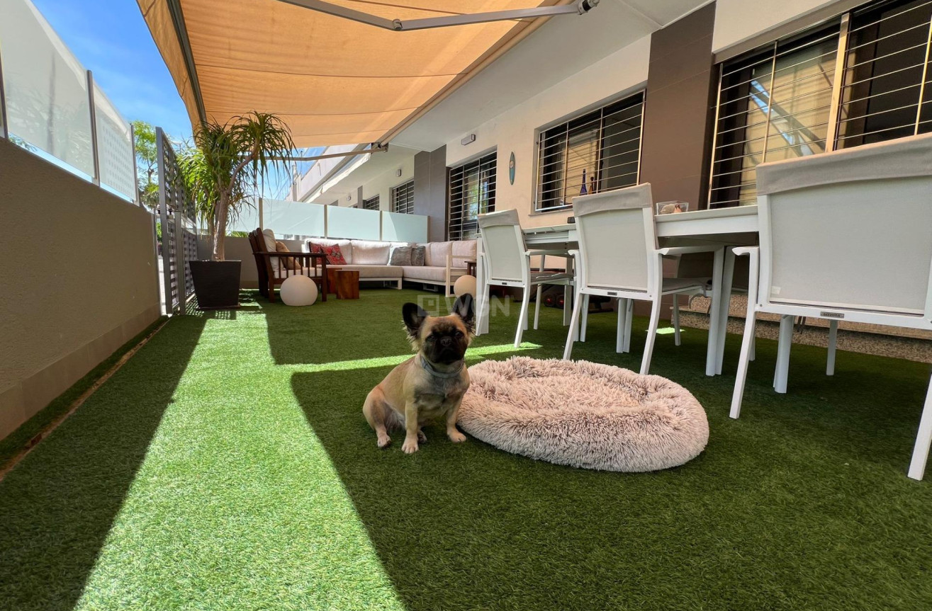 Resale - Bungalow - Pilar de la Horadada - Torre De La Horadada