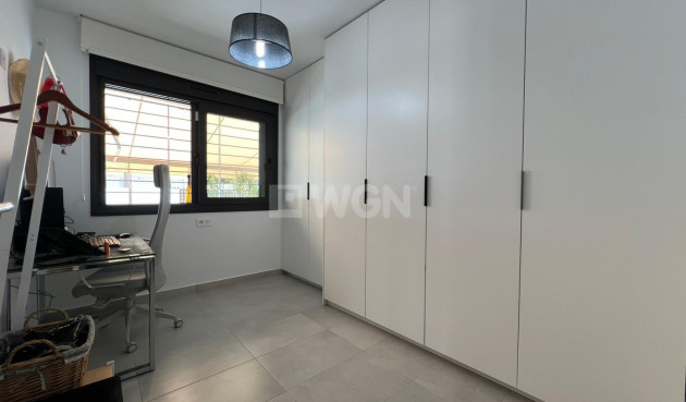 Resale - Bungalow - Pilar de la Horadada - Torre De La Horadada