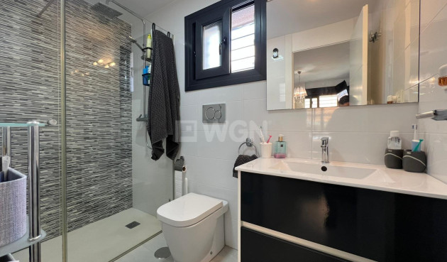 Resale - Bungalow - Pilar de la Horadada - Torre De La Horadada