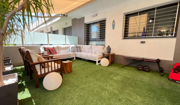 Resale - Bungalow - Pilar de la Horadada - Torre De La Horadada