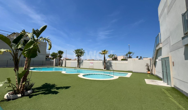 Resale - Bungalow - Pilar de la Horadada - Torre De La Horadada