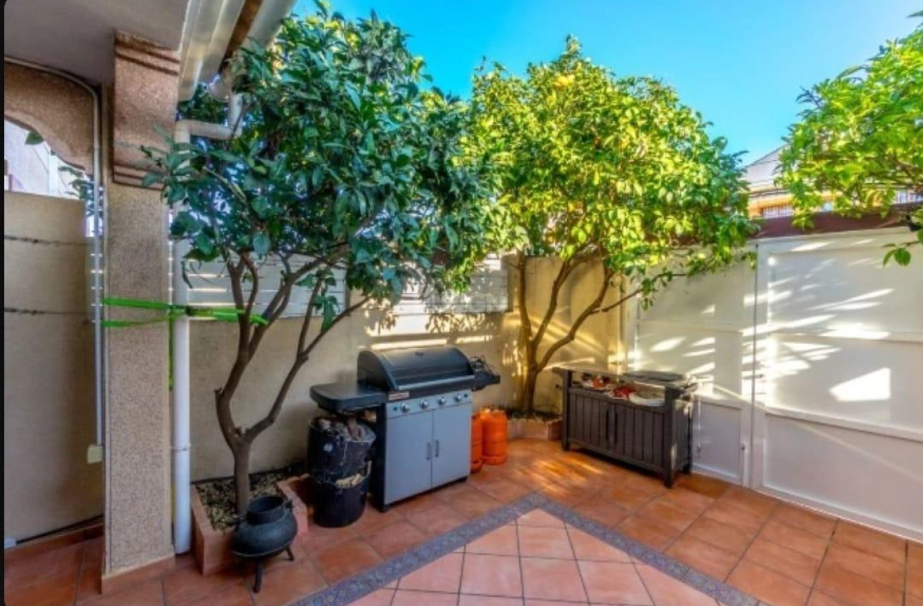 Odsprzedaż - Villa - Torrevieja - aguas nuevas