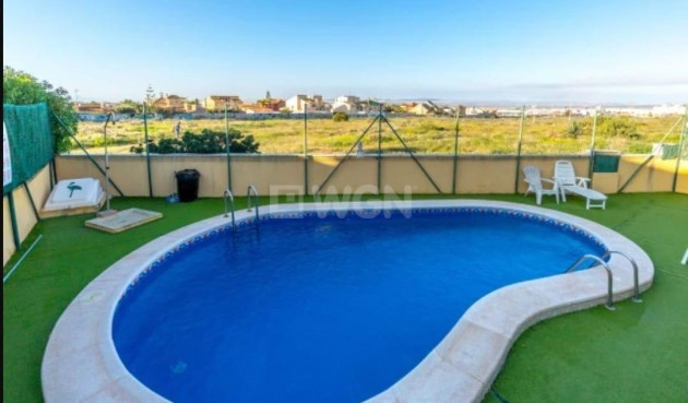 Odsprzedaż - Villa - Torrevieja - aguas nuevas