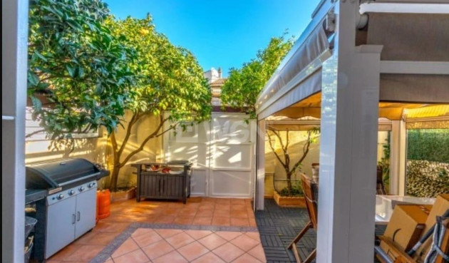 Odsprzedaż - Villa - Torrevieja - aguas nuevas