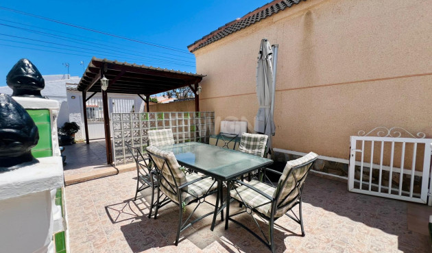 Odsprzedaż - Kamienica - Torrevieja - Costa Blanca