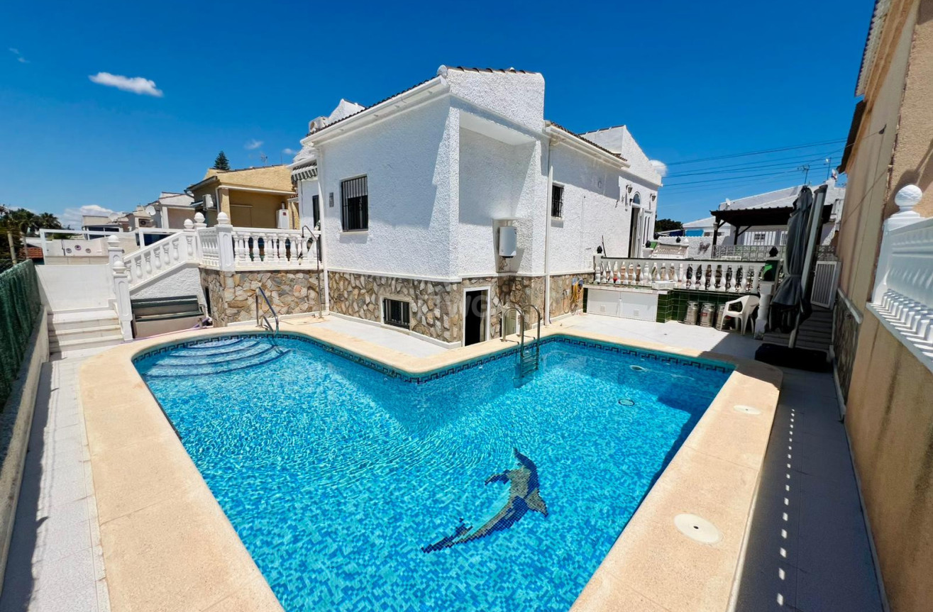 Odsprzedaż - Kamienica - Torrevieja - Costa Blanca