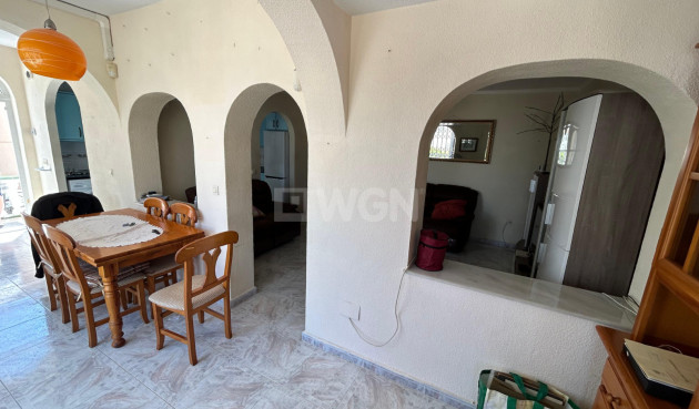 Odsprzedaż - Kamienica - Torrevieja - Costa Blanca