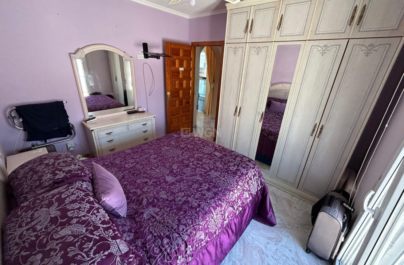 Odsprzedaż - Kamienica - Torrevieja - Costa Blanca