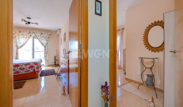 Resale - Villa - Torrevieja - aguas nuevas