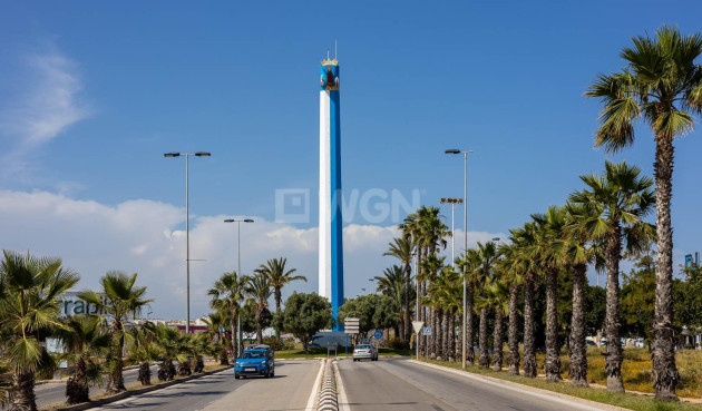 Resale - Villa - Torrevieja - aguas nuevas