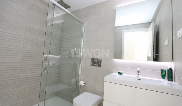 Odsprzedaż - Mieszkanie w bloku - Playa Flamenca - Costa Blanca