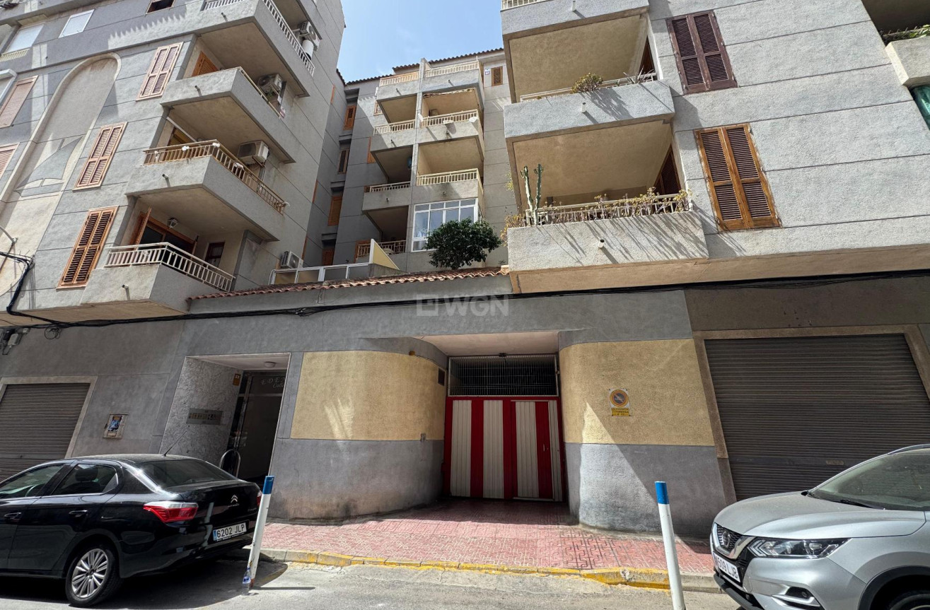 Reventa - Parking - Torrevieja - Costa Blanca