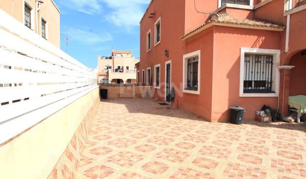 Odsprzedaż - Villa - La Herrada - Costa Blanca