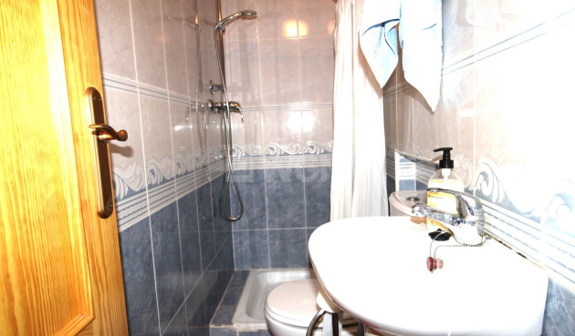 Odsprzedaż - Villa - La Herrada - Costa Blanca