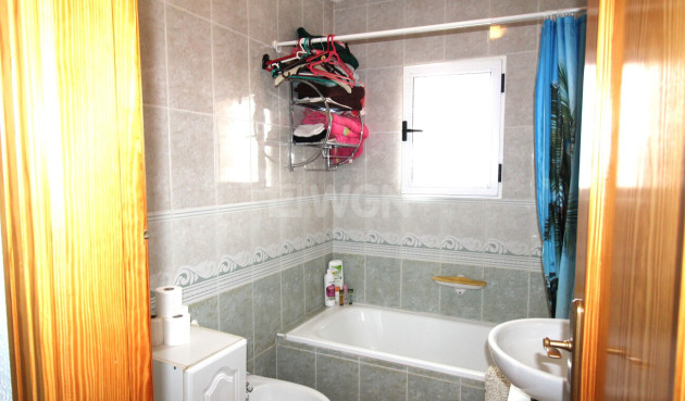 Odsprzedaż - Villa - La Herrada - Costa Blanca