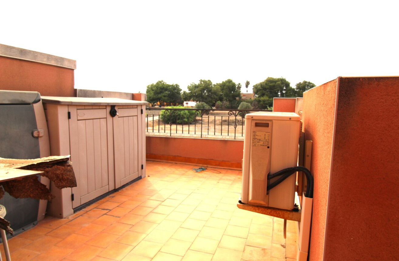 Odsprzedaż - Villa - La Herrada - Costa Blanca