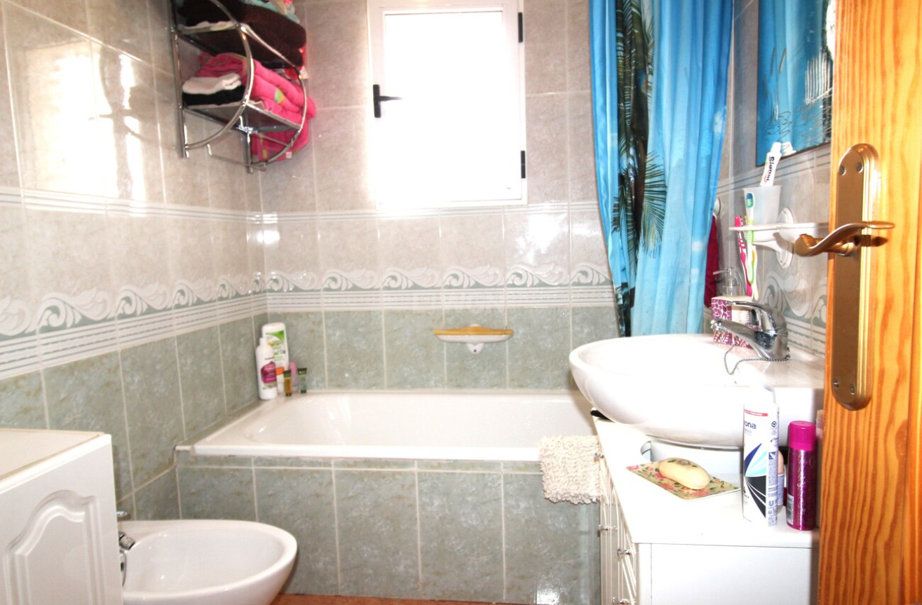 Odsprzedaż - Villa - La Herrada - Costa Blanca