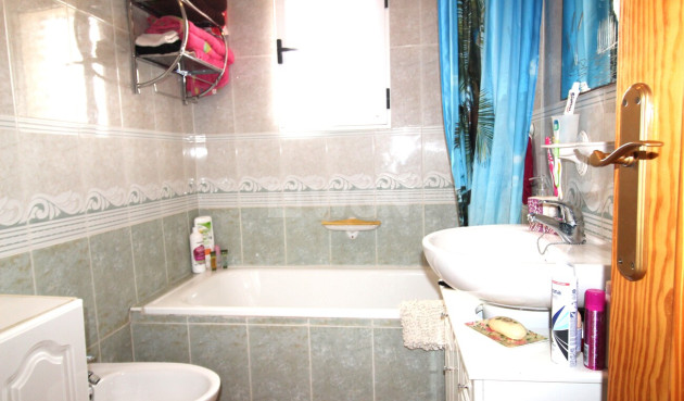 Odsprzedaż - Villa - La Herrada - Costa Blanca