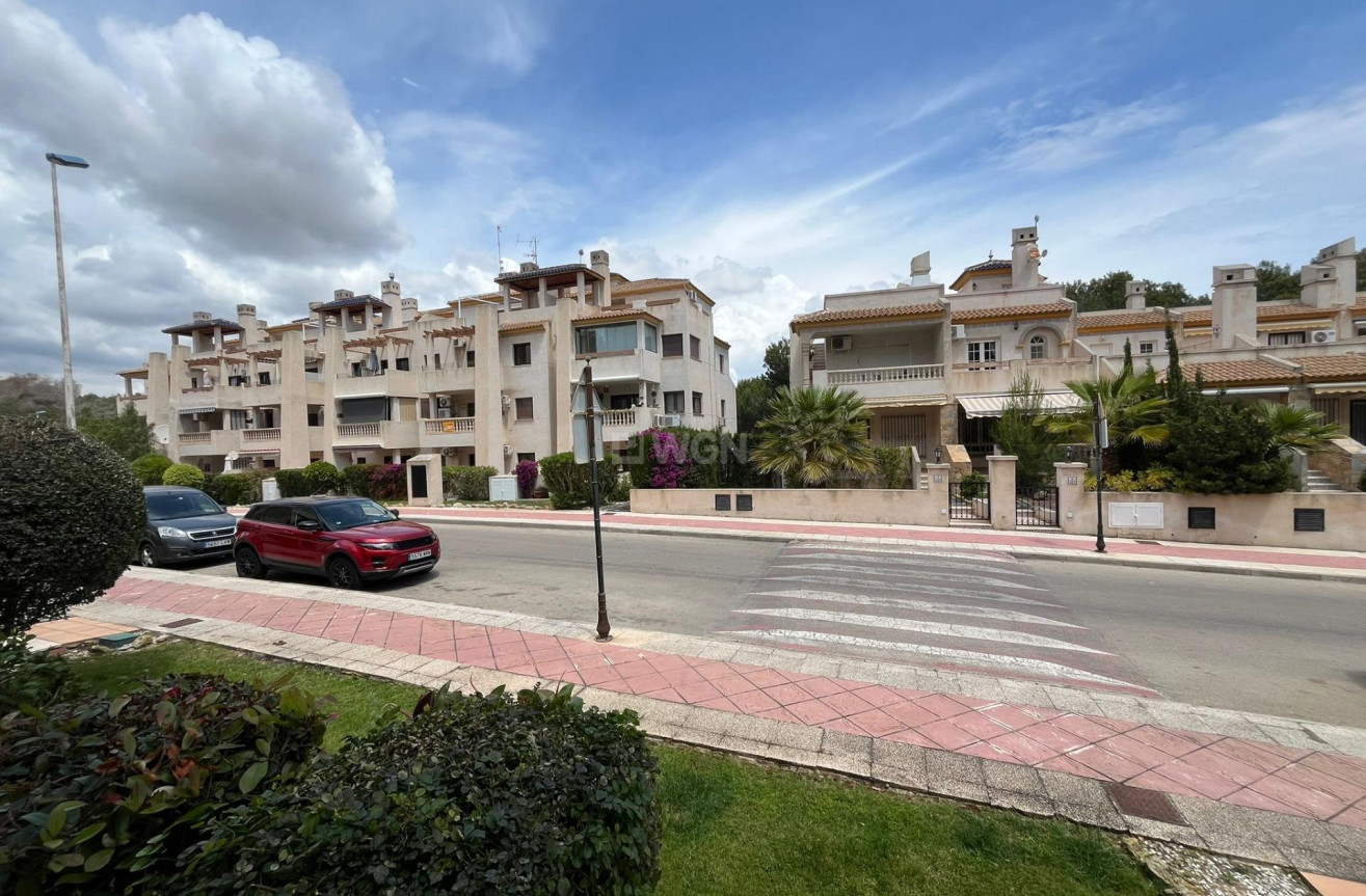 Odsprzedaż - Mieszkanie w bloku - Orihuela Costa - Las Ramblas