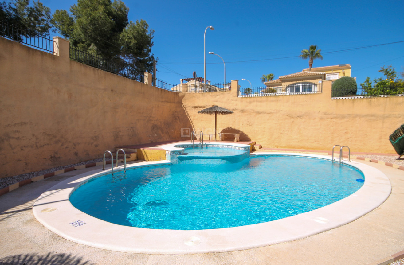 Wiederverkauf - Villa - Orihuela Costa - Costa Blanca