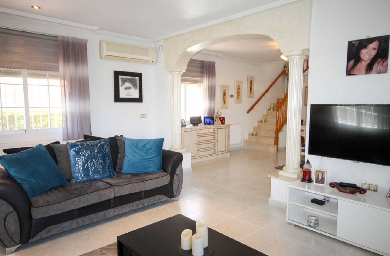 Wiederverkauf - Villa - Orihuela Costa - Costa Blanca