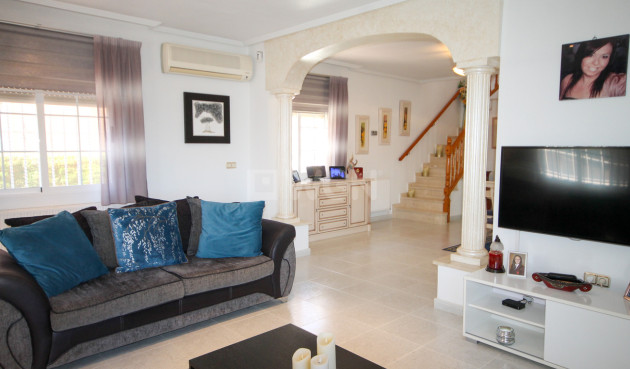 Wiederverkauf - Villa - Orihuela Costa - Costa Blanca