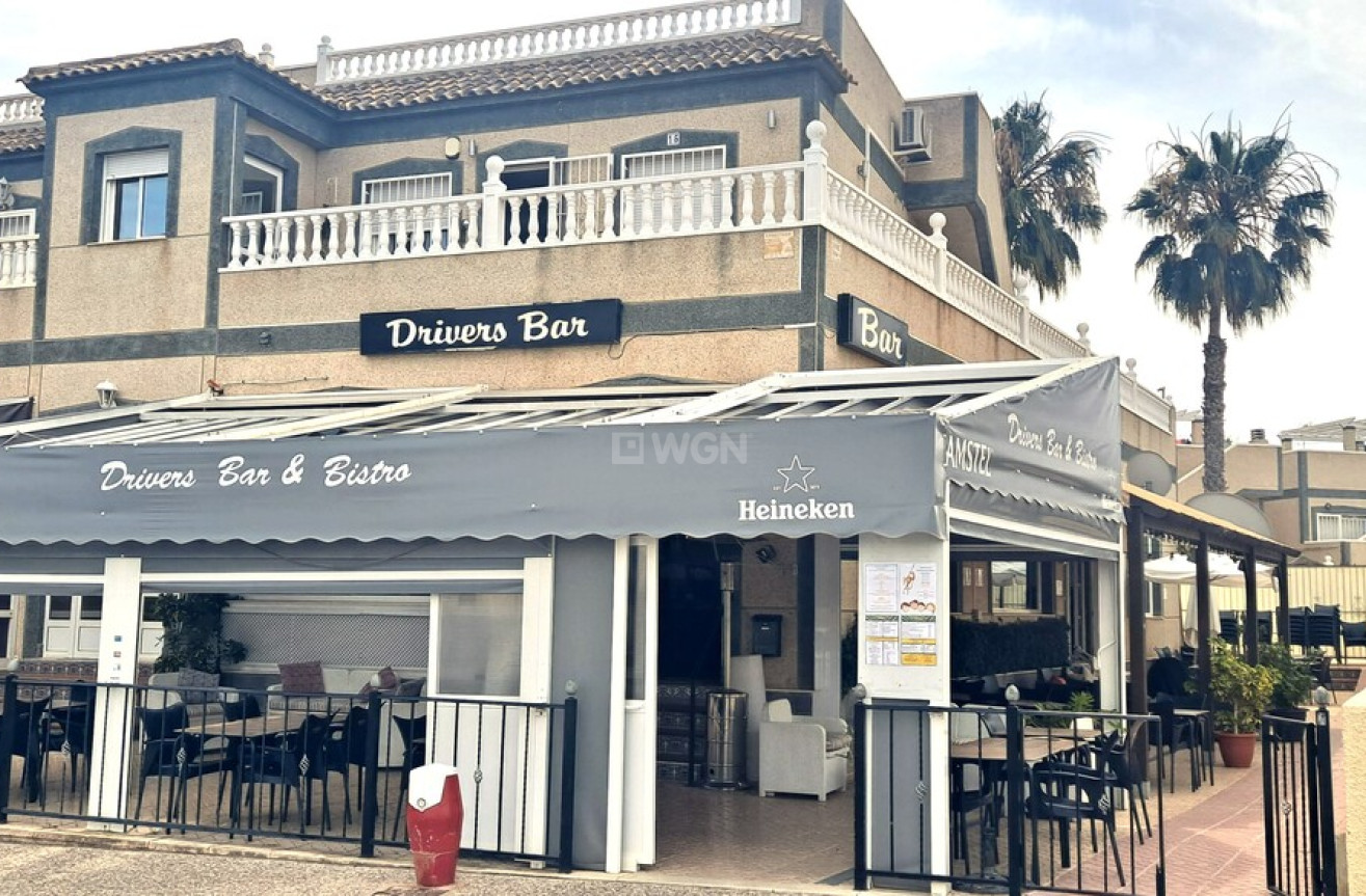 Resale - Commercial - Villamartin - Costa Blanca