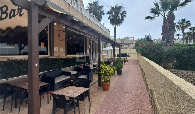 Resale - Commercial - Villamartin - Costa Blanca