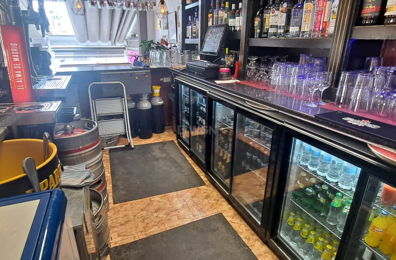 Resale - Commercial - Villamartin - Costa Blanca