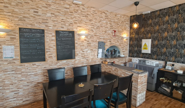 Resale - Commercial - Villamartin - Costa Blanca