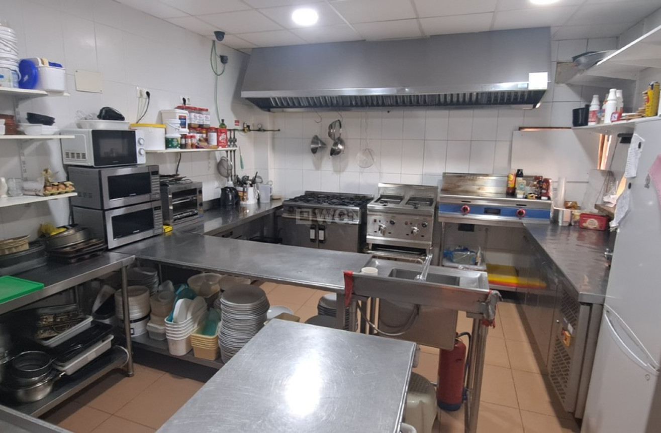Resale - Commercial - Villamartin - Costa Blanca